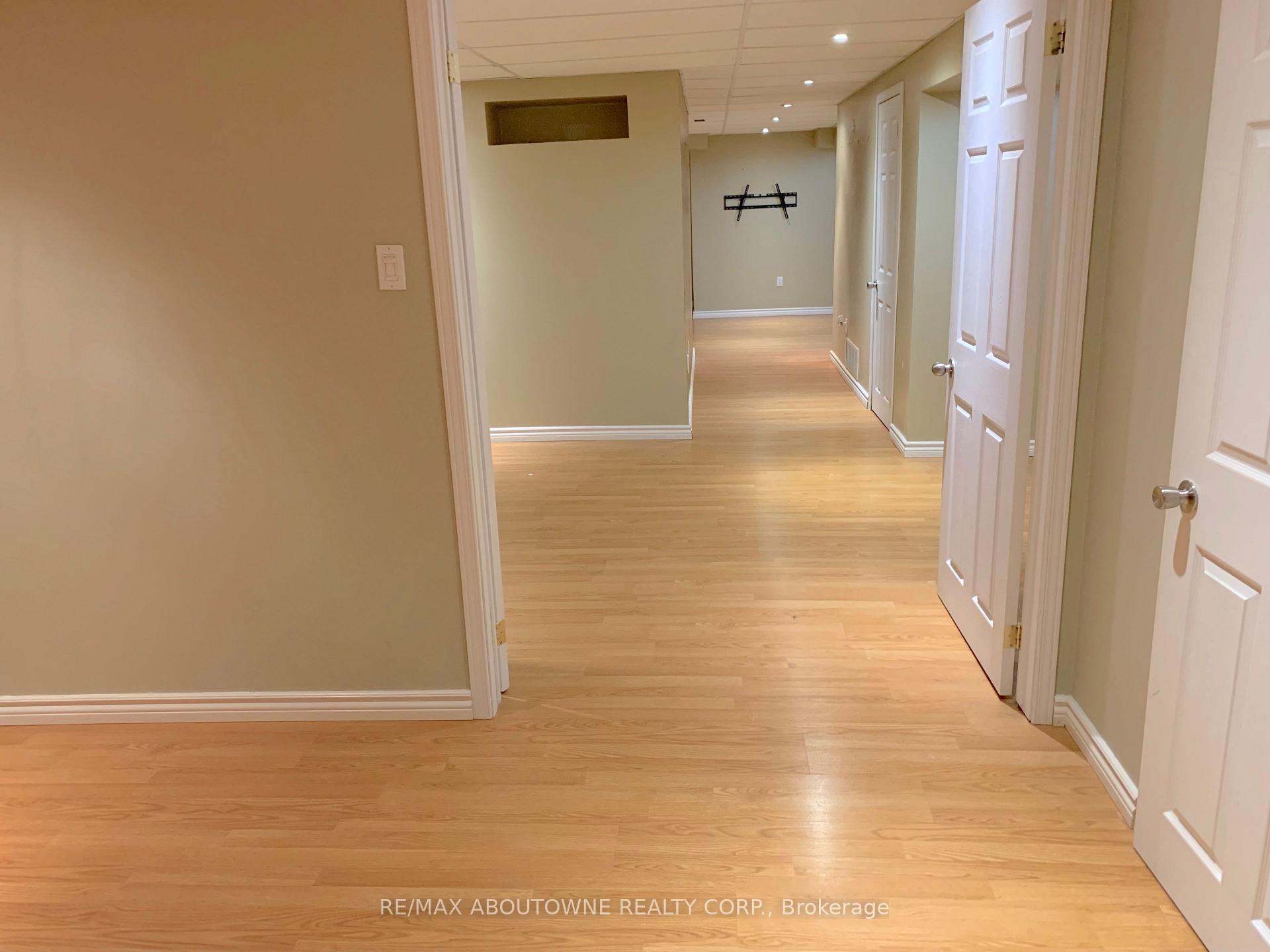 Photo 29 of 469 Ambleside Drive, Oakville, River Oaks — HOMEH