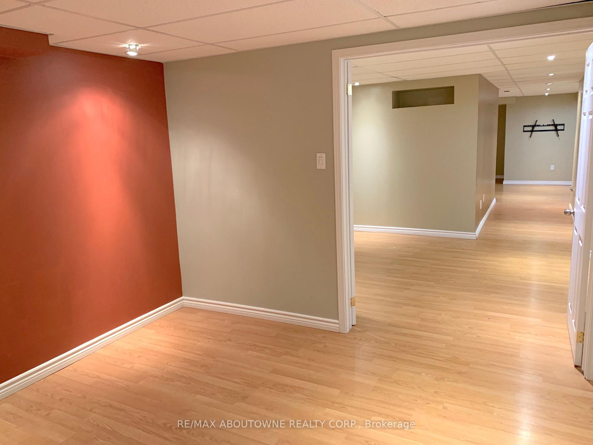 Photo 30 of 469 Ambleside Drive, Oakville, River Oaks — HOMEH