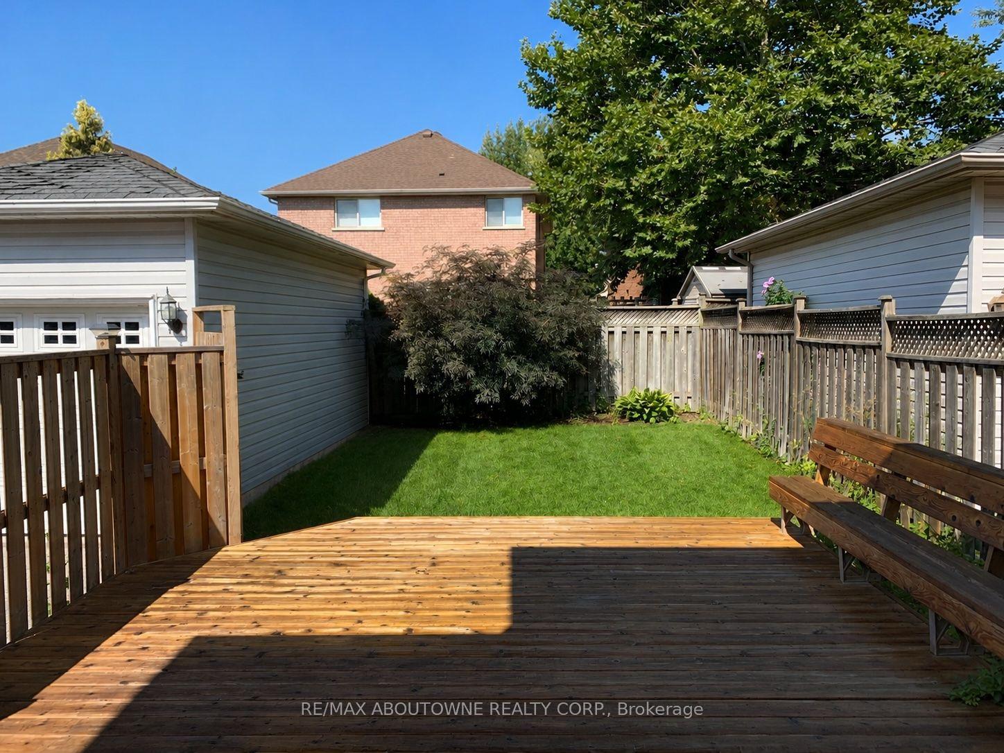 Photo 16 of 469 Ambleside Drive, Oakville, River Oaks — HOMEH