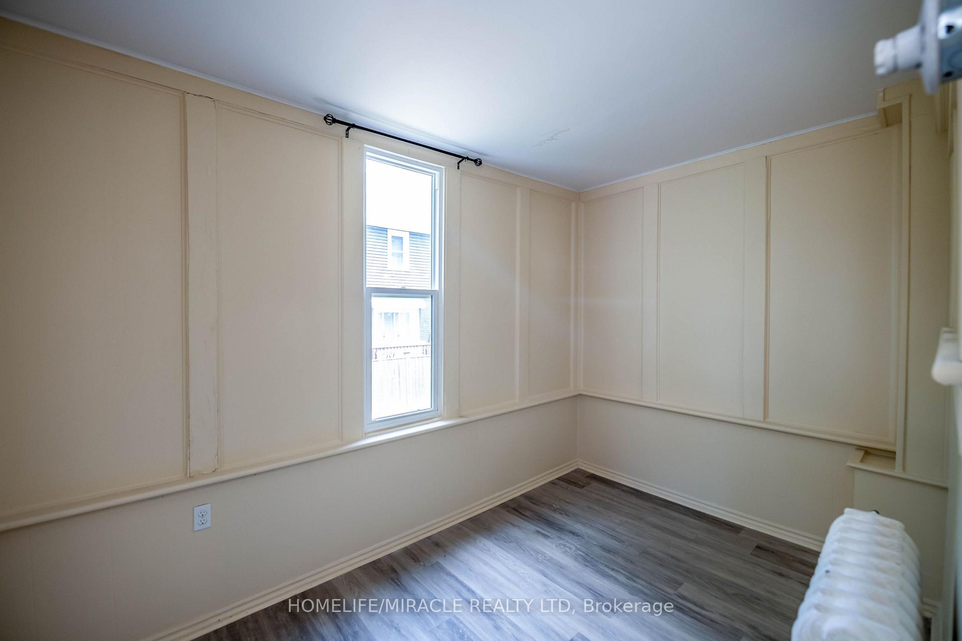 Photo 16 of Unit 1, 4975 Mcrae Street, Niagara Falls, Cherrywood — HOMEH