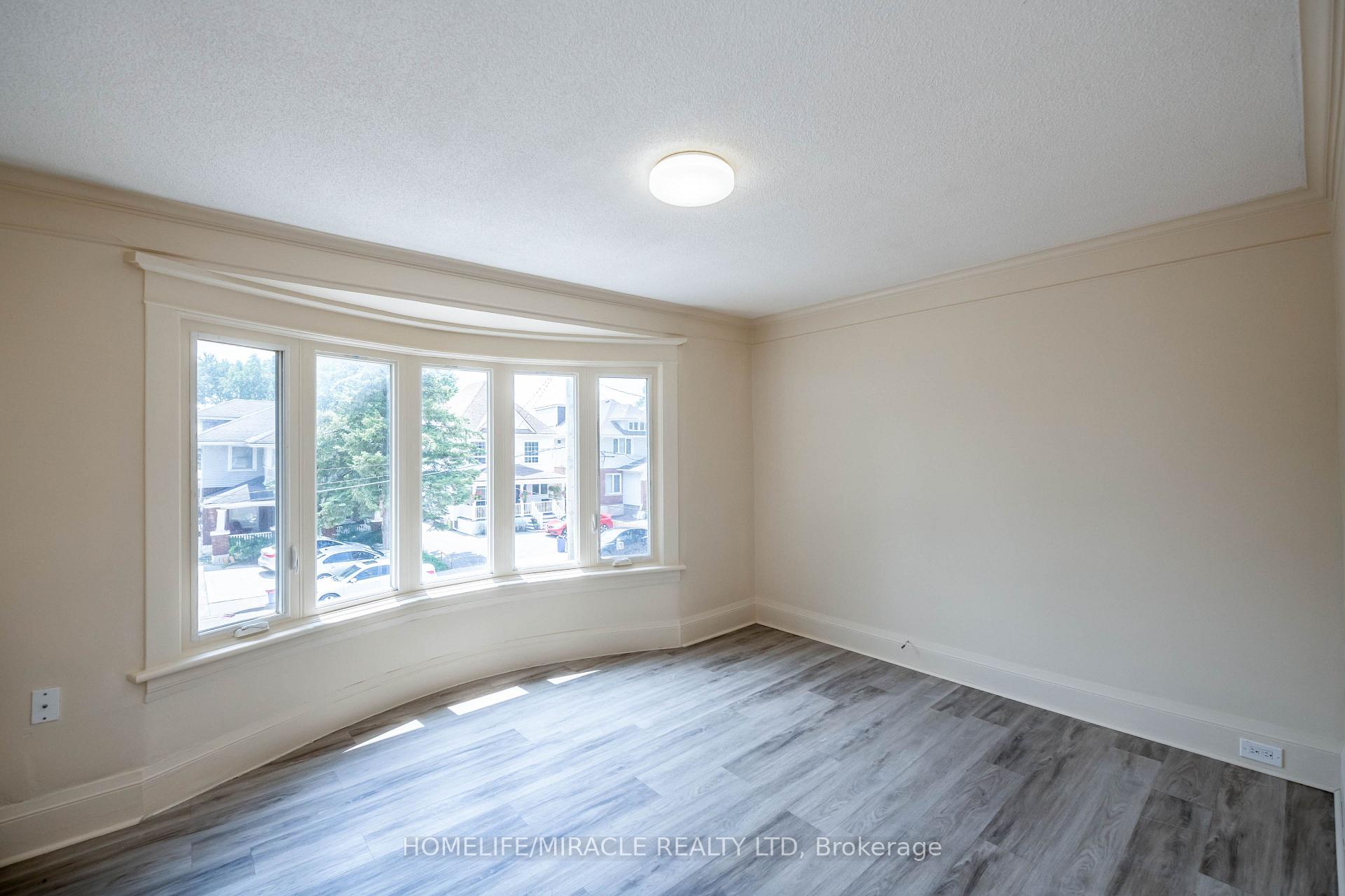 Photo 23 of Unit 1, 4975 Mcrae Street, Niagara Falls, Cherrywood — HOMEH