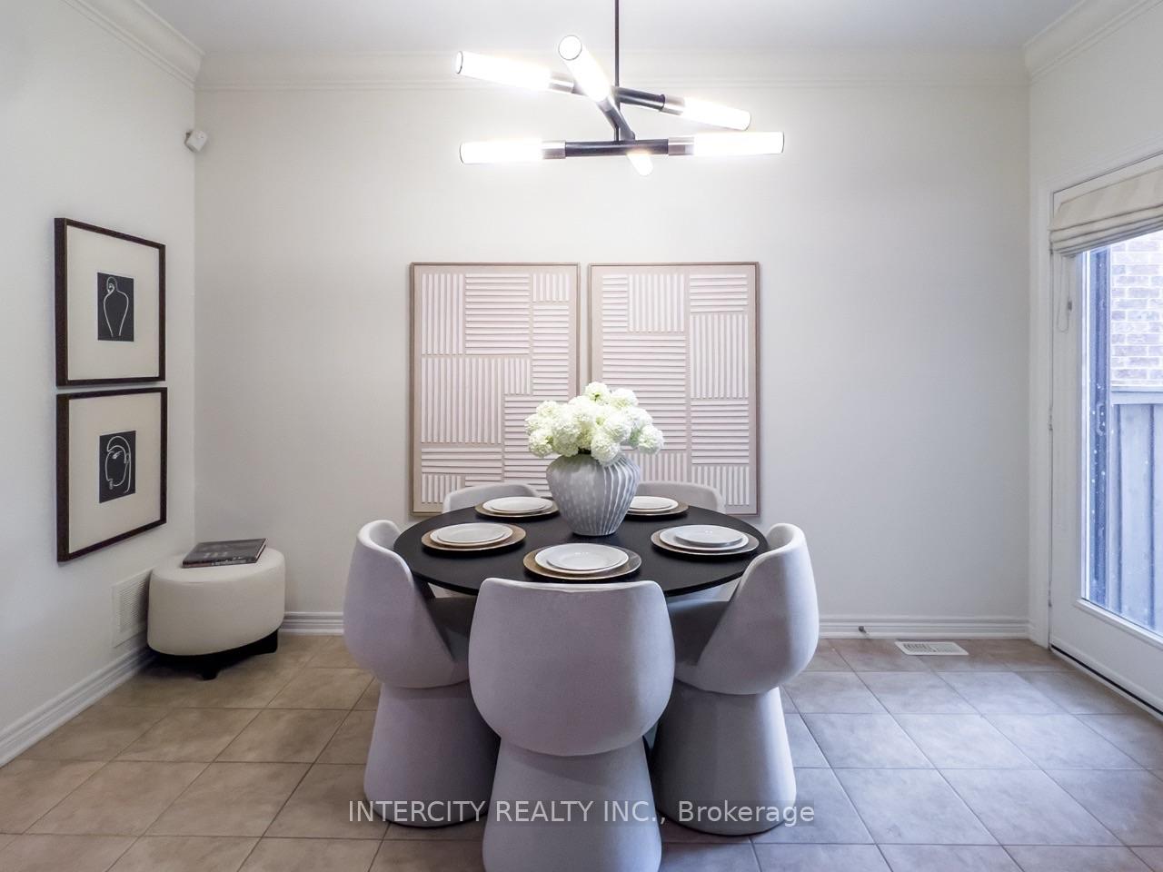 Photo 8 of 45 Lady Loretta Lane, Vaughan, Patterson — HOMEH
