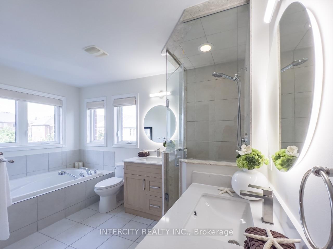 Photo 14 of 45 Lady Loretta Lane, Vaughan, Patterson — HOMEH