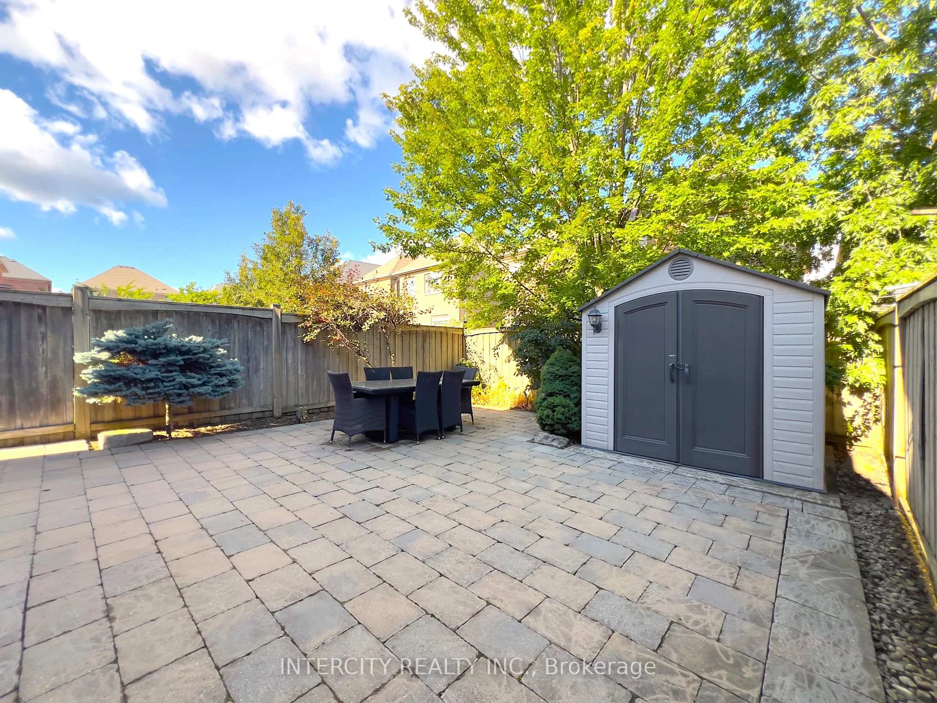 Photo 18 of 45 Lady Loretta Lane, Vaughan, Patterson — HOMEH
