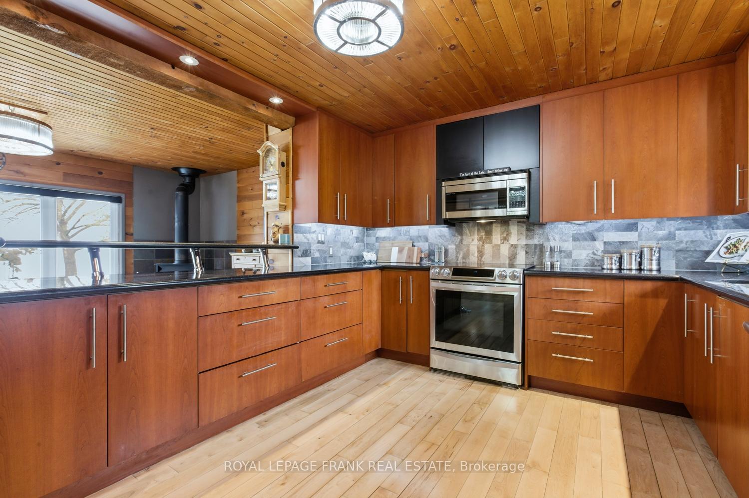 Photo 22 of 111 Ball Point Road, Kawartha Lakes, Little Britain — HOMEH