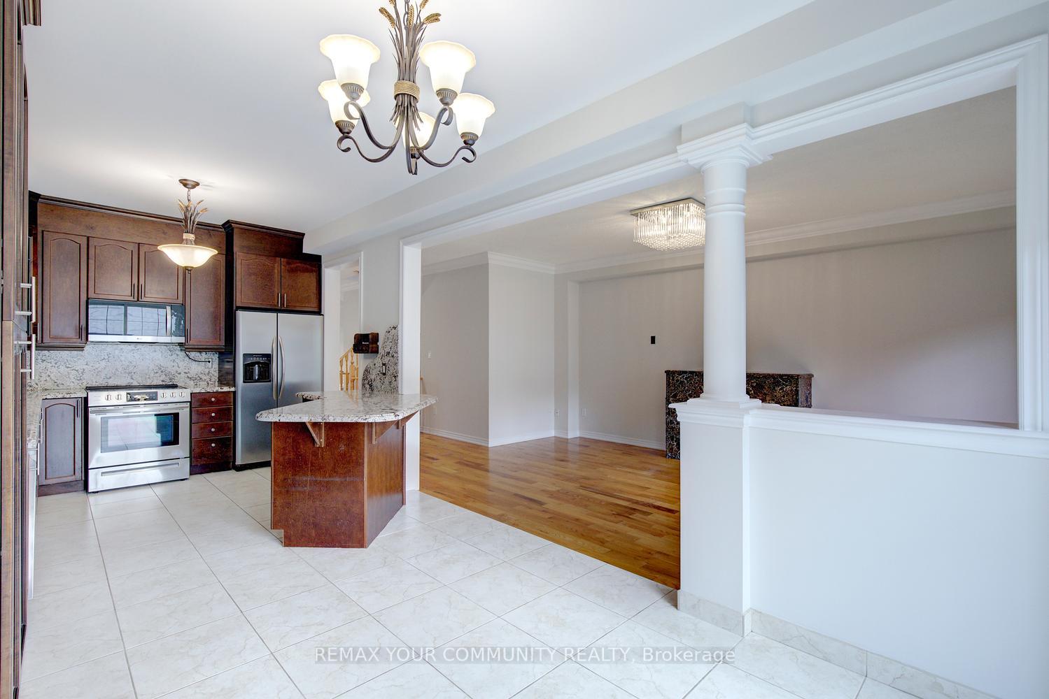 Photo 20 of 26 Yarden Drive, Vaughan, Patterson — HOMEH