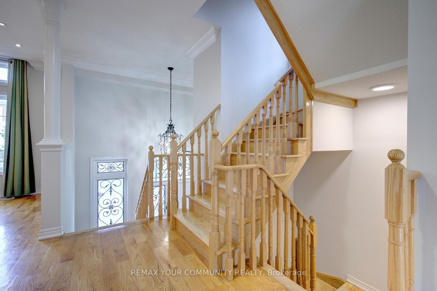 Photo 27 of 26 Yarden Drive, Vaughan, Patterson — HOMEH