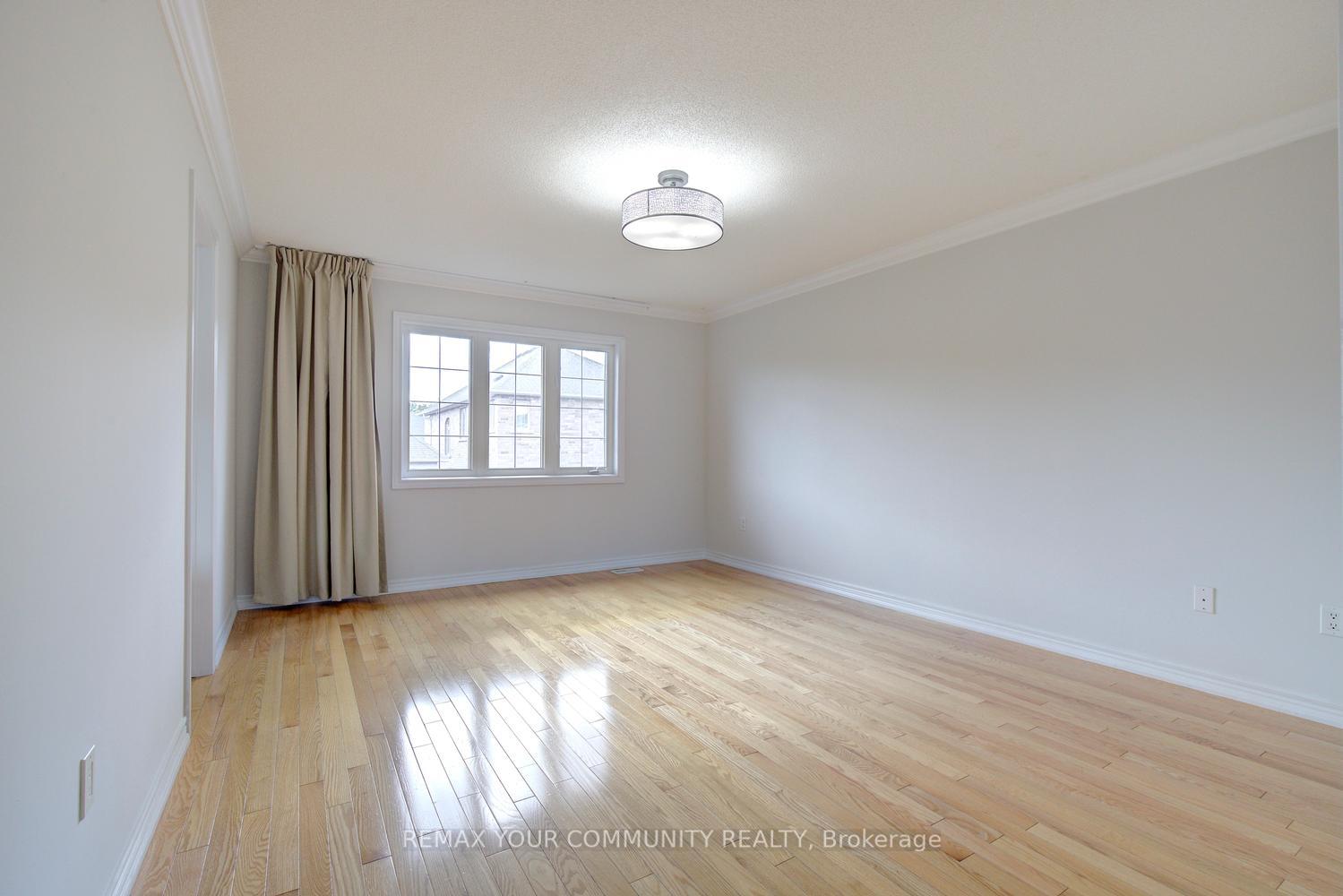 Photo 28 of 26 Yarden Drive, Vaughan, Patterson — HOMEH