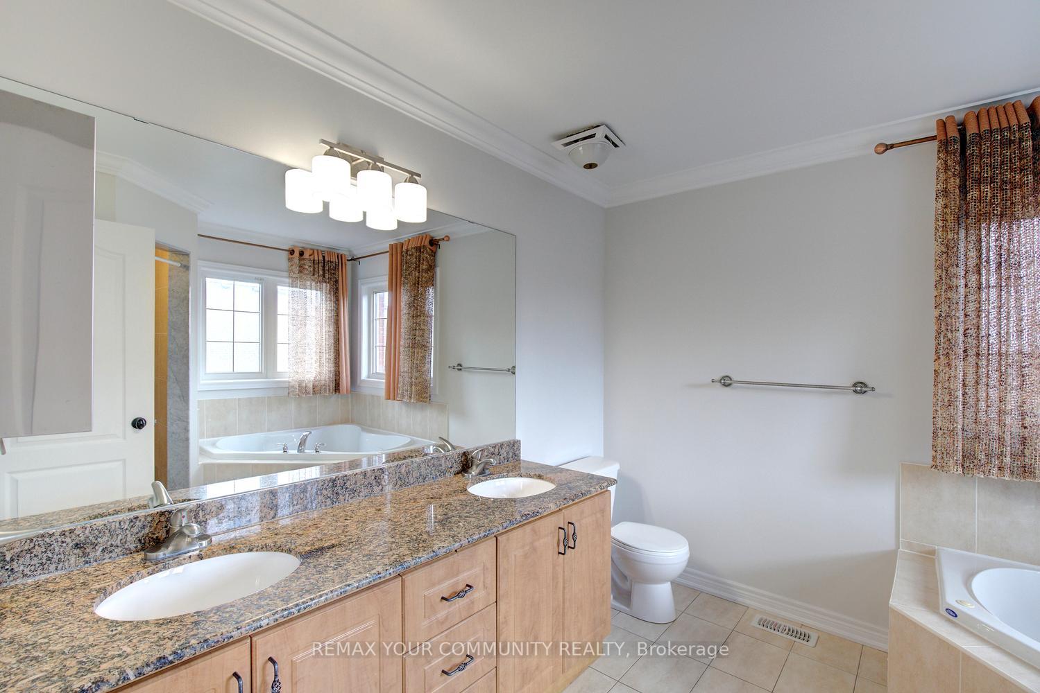 Photo 31 of 26 Yarden Drive, Vaughan, Patterson — HOMEH