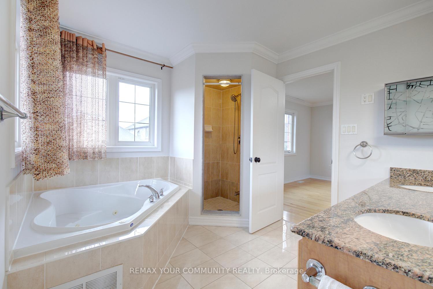 Photo 32 of 26 Yarden Drive, Vaughan, Patterson — HOMEH