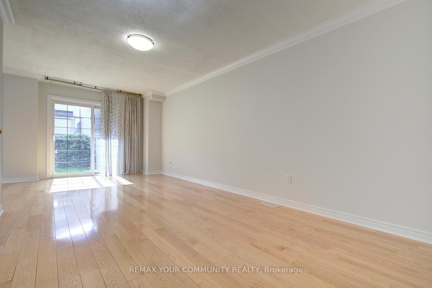 Photo 41 of 26 Yarden Drive, Vaughan, Patterson — HOMEH