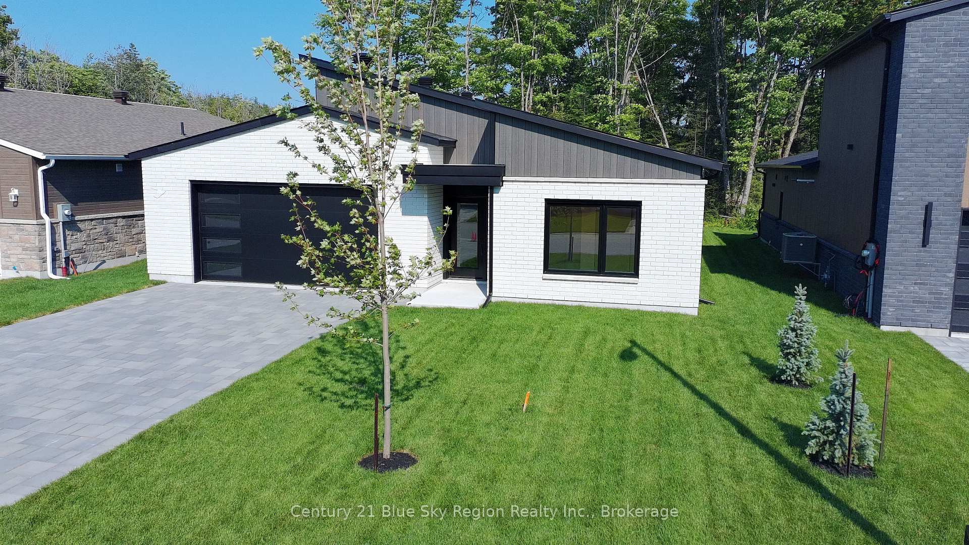 Photo 56 of 38 Katie Ann Crescent, North Bay, Airport — HOMEH