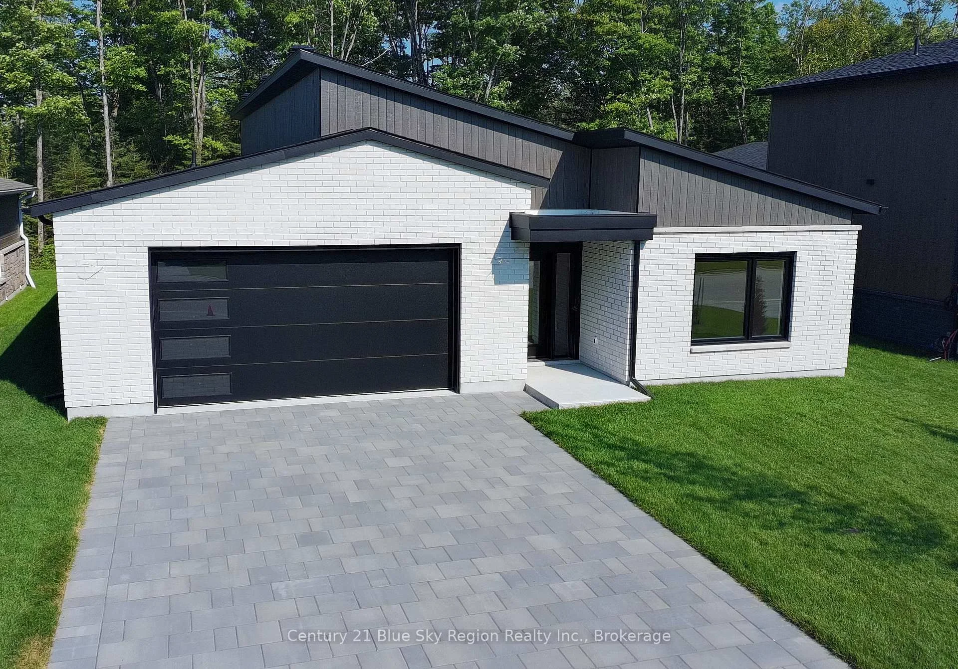 Photo 5 of 38 Katie Ann Crescent, North Bay, Airport — HOMEH