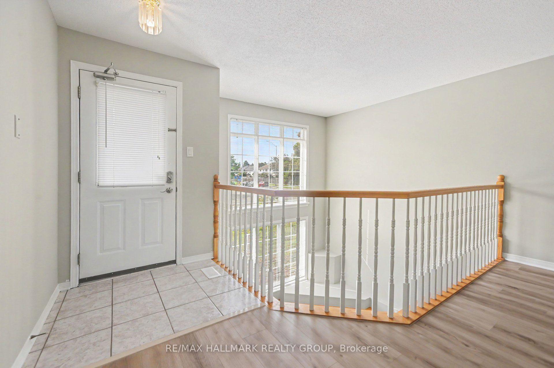 Photo 3 of 4429 Harper Avenue, Ottawa, Carson Grove — HOMEH