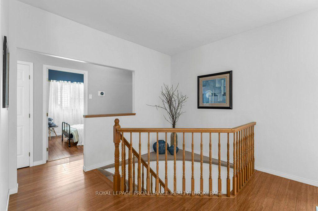 Photo 15 of 138 Dalgleish Avenue, Kingston, Kingston East (Incl Barret Crt) — HOMEH