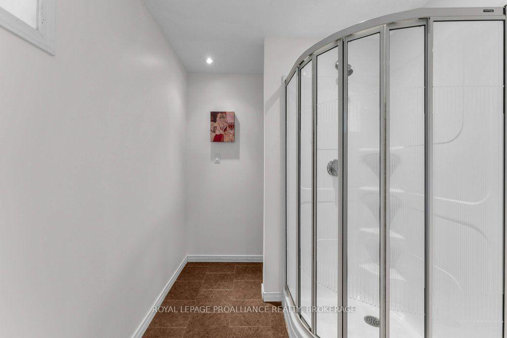 Photo 39 of 138 Dalgleish Avenue, Kingston, Kingston East (Incl Barret Crt) — HOMEH