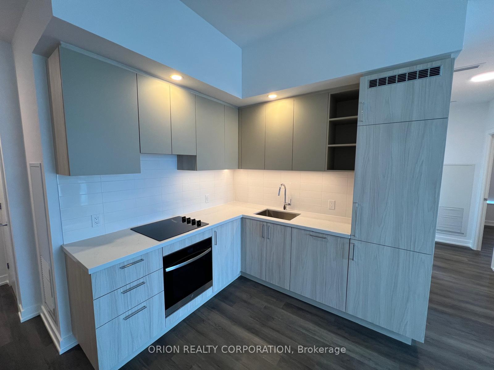 Photo 8 of Unit 911, 5 Meadowdale Road, Vaughan, Vaughan Corporate Centre — HOMEH