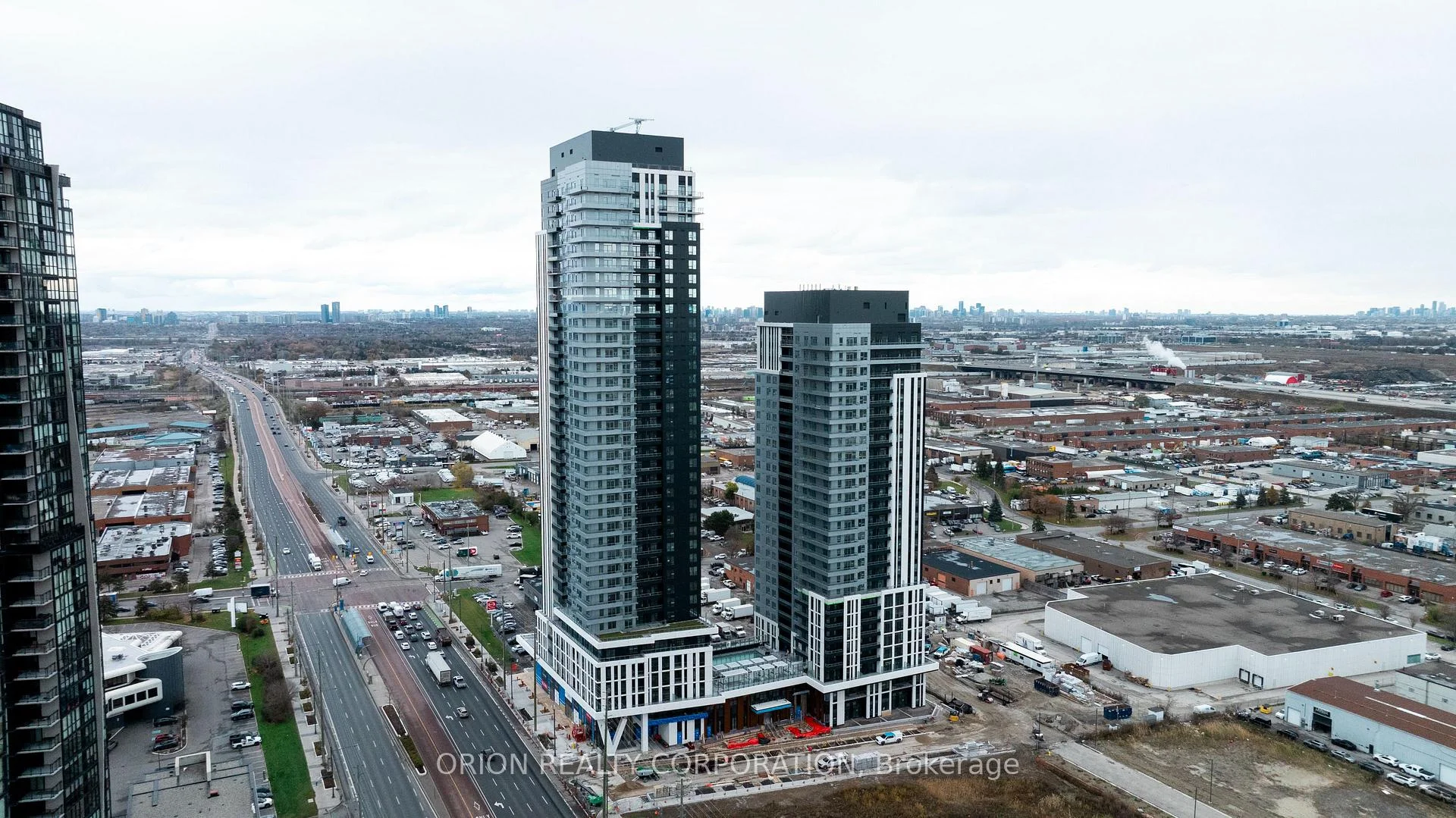 Photo 1 of Unit 911, 5 Meadowdale Road, Vaughan, Vaughan Corporate Centre — HOMEH