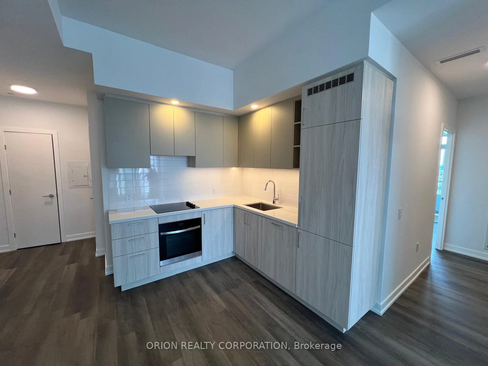 Photo 7 of Unit 911, 5 Meadowdale Road, Vaughan, Vaughan Corporate Centre — HOMEH