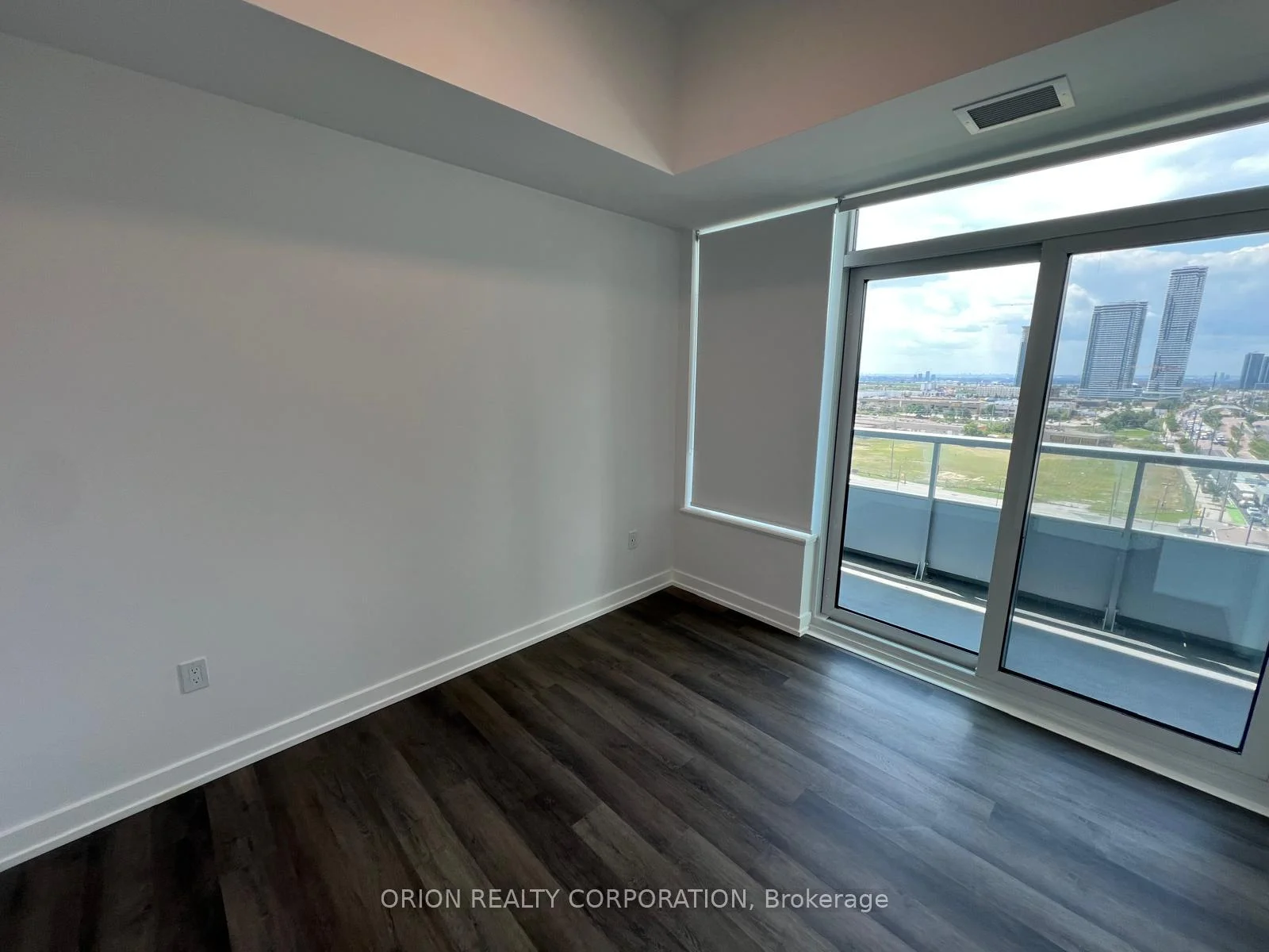 Photo 22 of Unit 911, 5 Meadowdale Road, Vaughan, Vaughan Corporate Centre — HOMEH