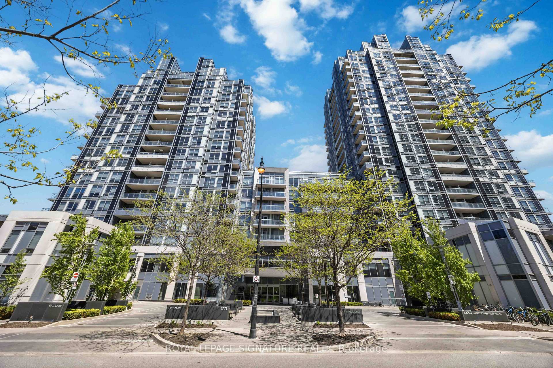 Front of Unit 1427, 120 Harrison Garden Boulevard