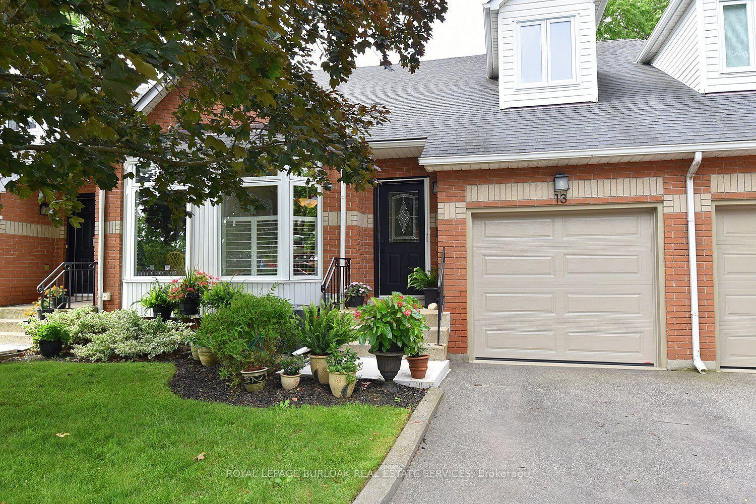 Photo 4 of Unit 13, 476 Walkers Line, Burlington, Roseland — HOMEH