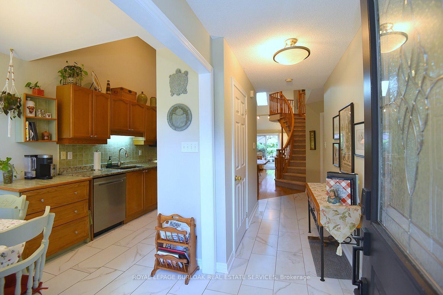 Photo 7 of Unit 13, 476 Walkers Line, Burlington, Roseland — HOMEH