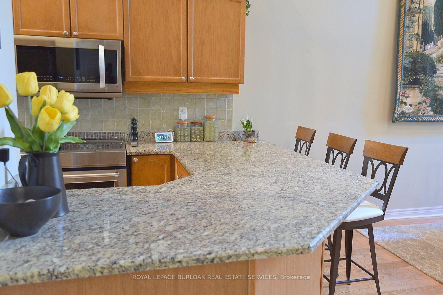 Photo 18 of Unit 13, 476 Walkers Line, Burlington, Roseland — HOMEH