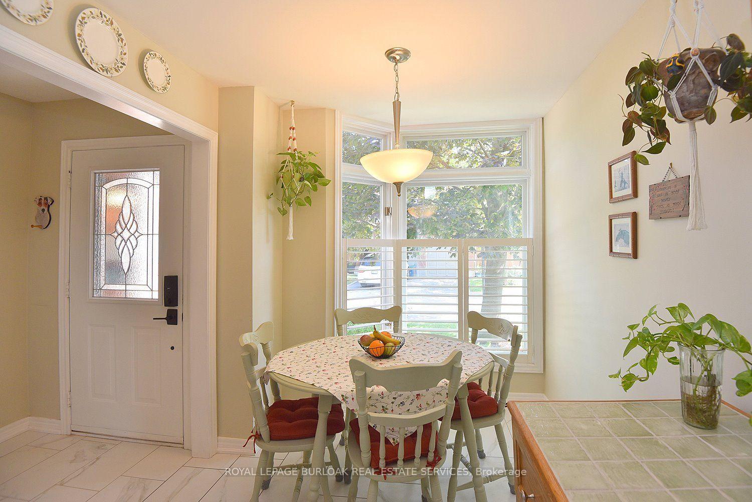 Photo 20 of Unit 13, 476 Walkers Line, Burlington, Roseland — HOMEH
