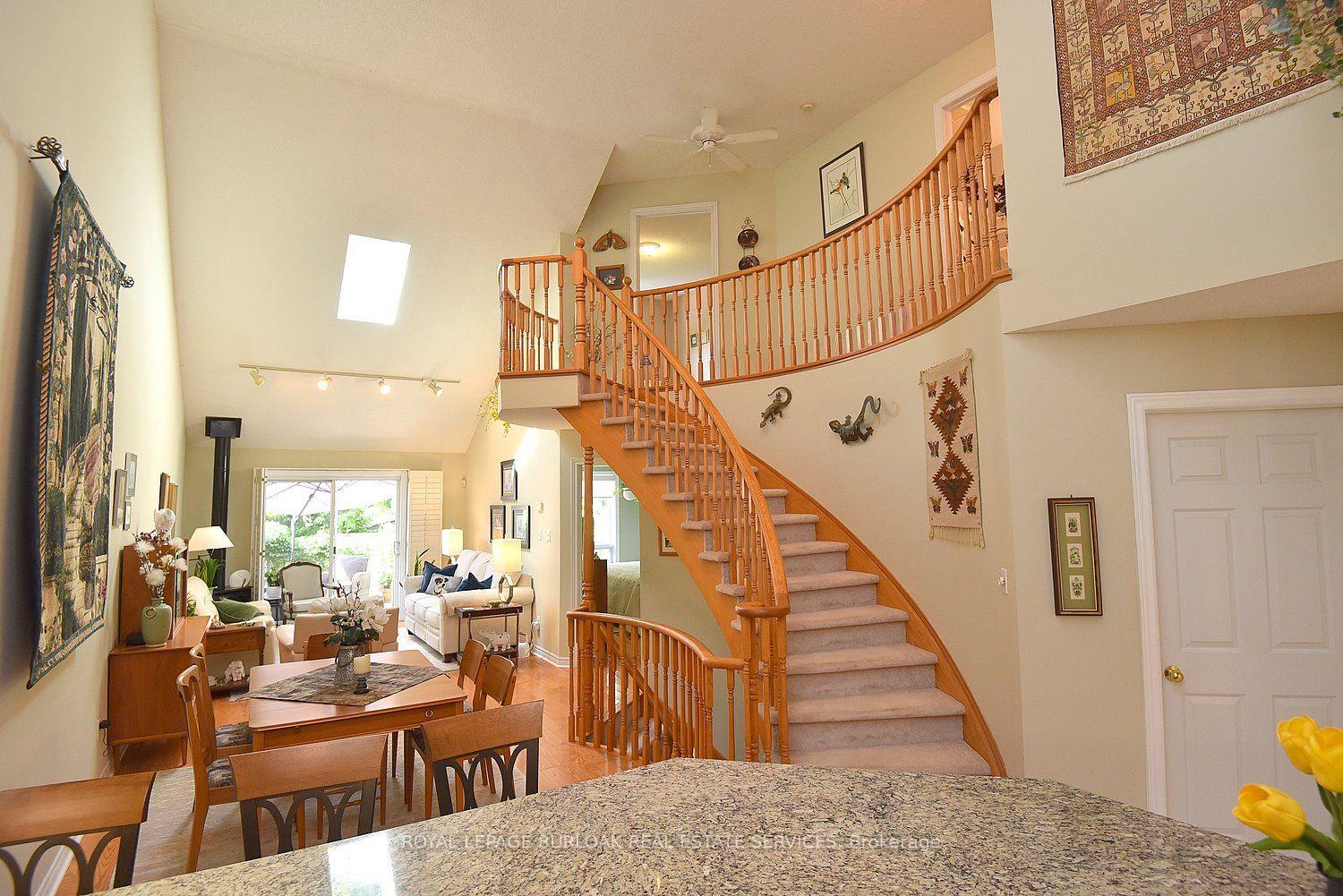 Photo 23 of Unit 13, 476 Walkers Line, Burlington, Roseland — HOMEH