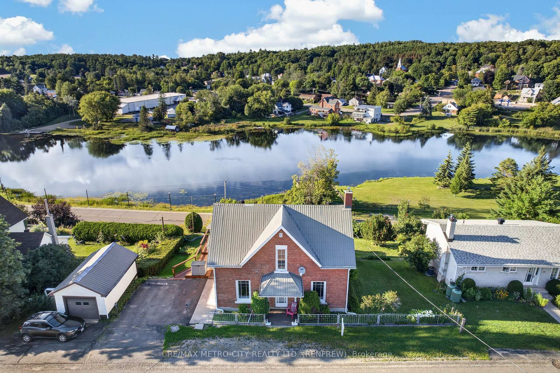 Photo of 293 Queen Street