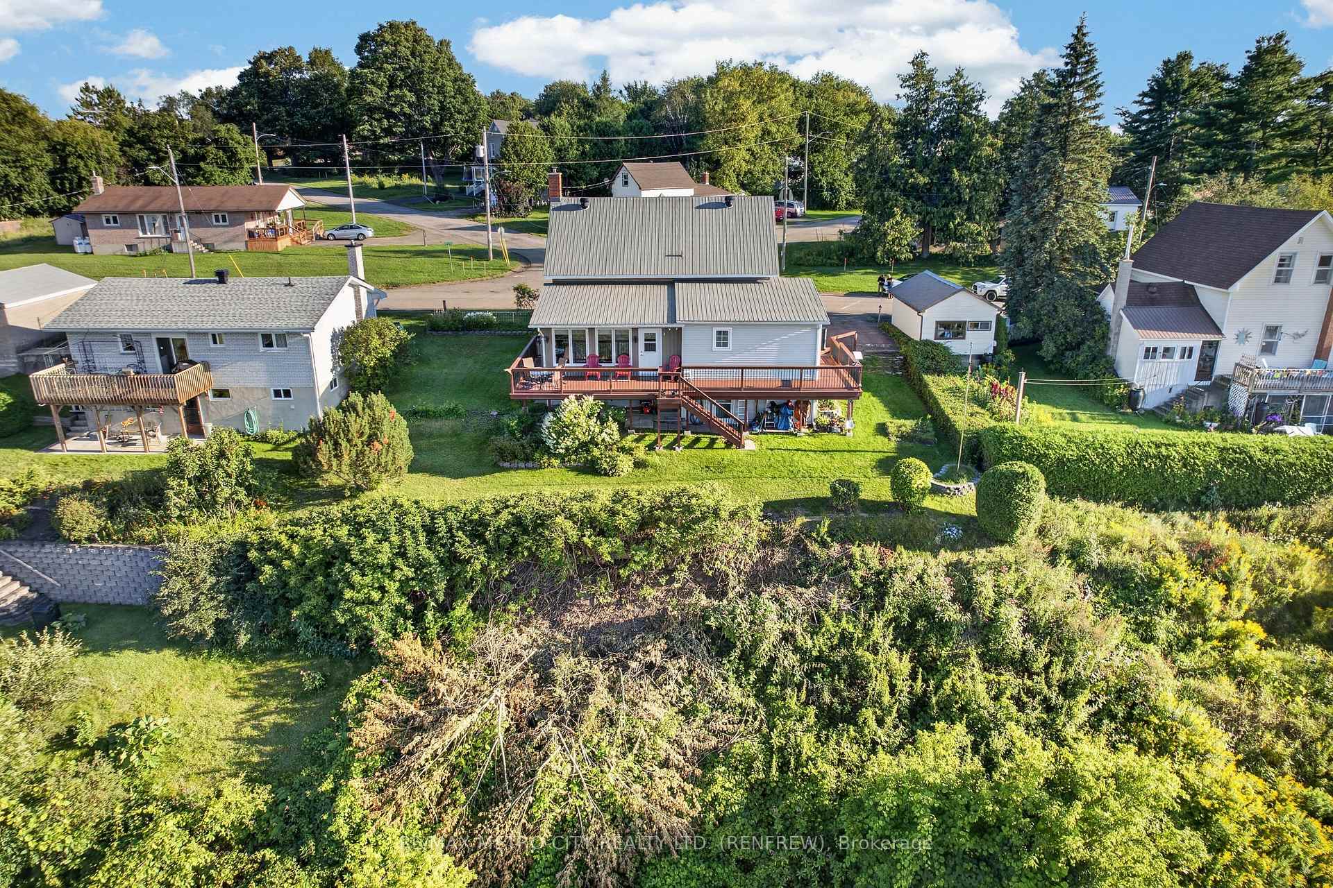 Photo 5 of 293 Queen Street, Bonnechere Valley, Eganville/Bonnechere Twp — HOMEH