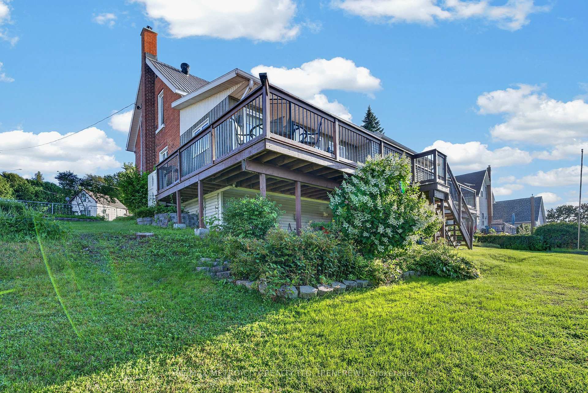 Photo 13 of 293 Queen Street, Bonnechere Valley, Eganville/Bonnechere Twp — HOMEH