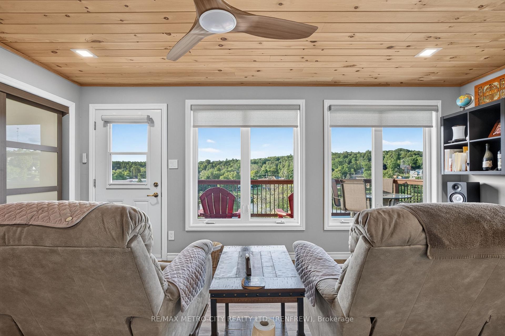 Photo 16 of 293 Queen Street, Bonnechere Valley, Eganville/Bonnechere Twp — HOMEH
