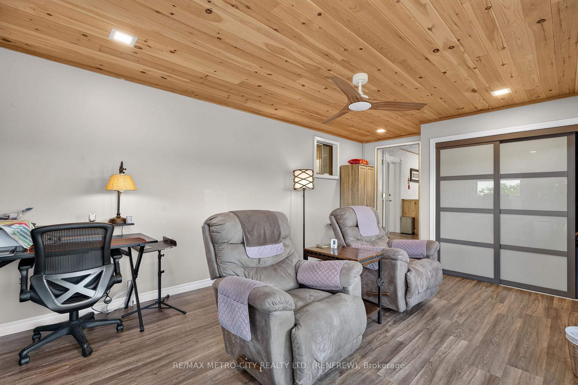 Photo 20 of 293 Queen Street, Bonnechere Valley, Eganville/Bonnechere Twp — HOMEH