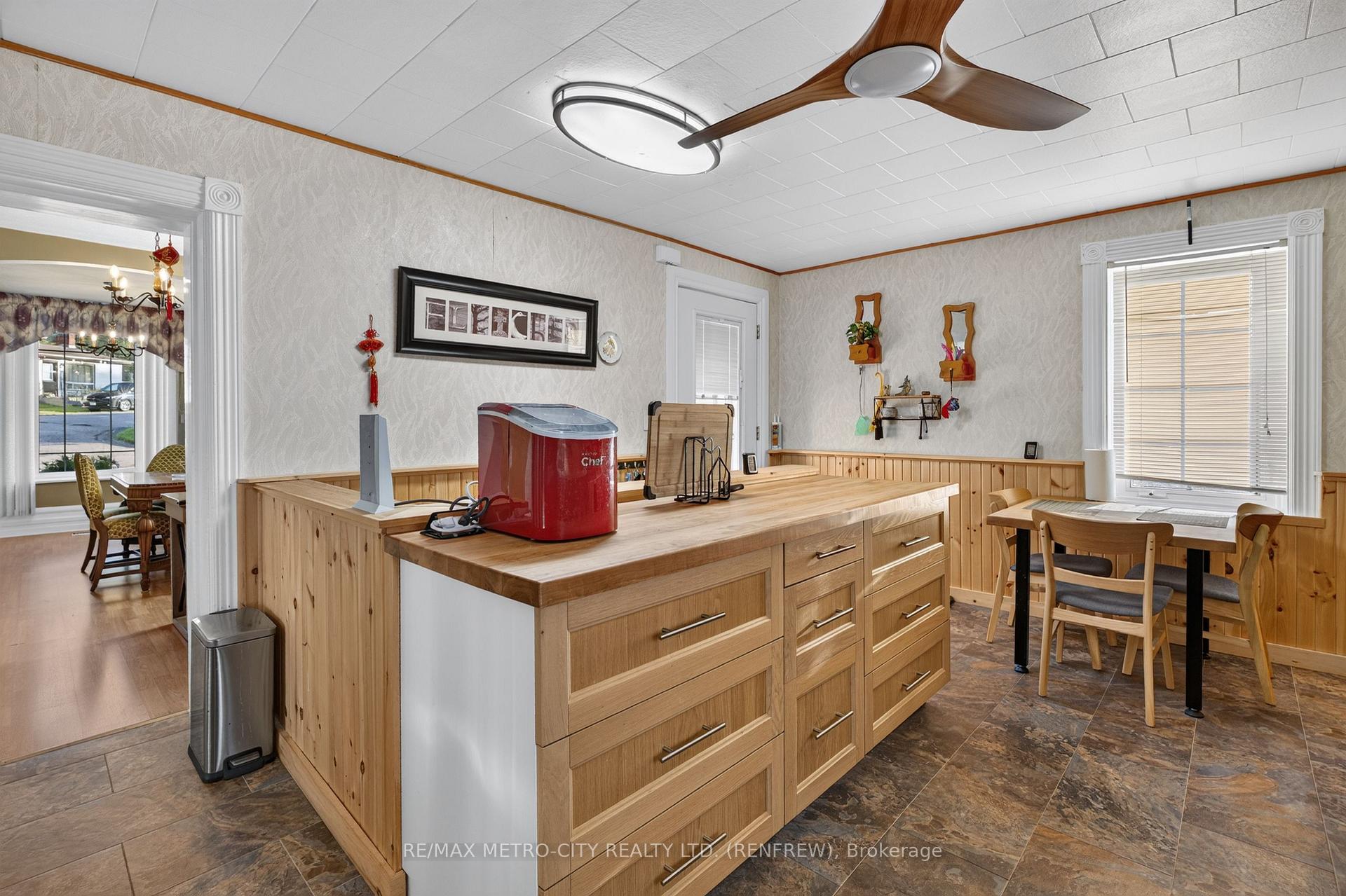 Photo 31 of 293 Queen Street, Bonnechere Valley, Eganville/Bonnechere Twp — HOMEH