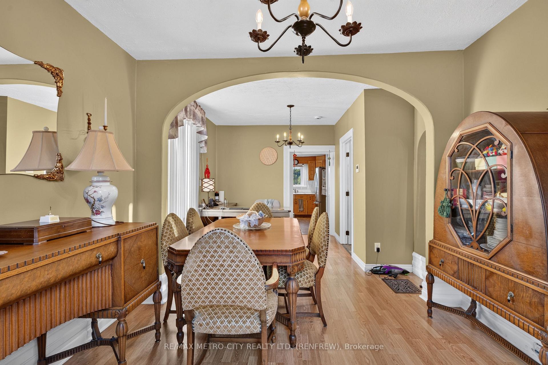 Photo 33 of 293 Queen Street, Bonnechere Valley, Eganville/Bonnechere Twp — HOMEH