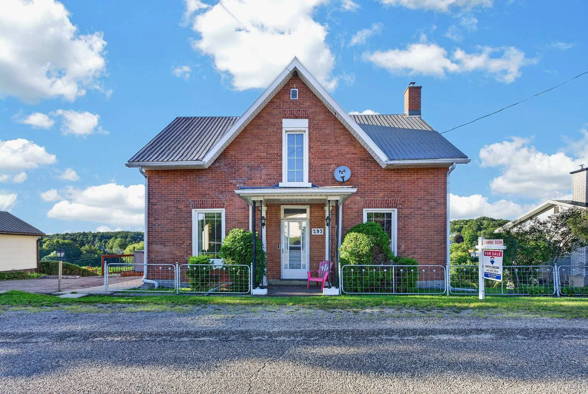 Photo 23 of 293 Queen Street, Bonnechere Valley, Eganville/Bonnechere Twp — HOMEH