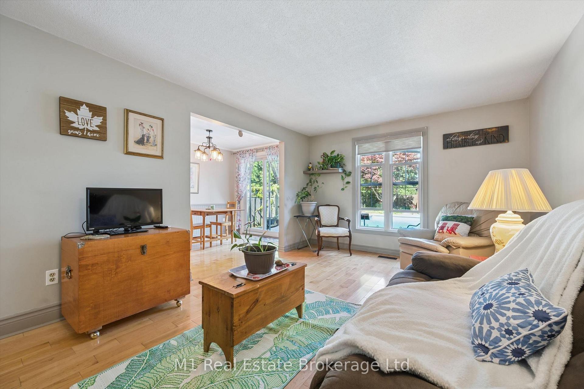 Photo 11 of 567 Willow Road, Guelph, Willow West/Sugarbush/West Acres — HOMEH
