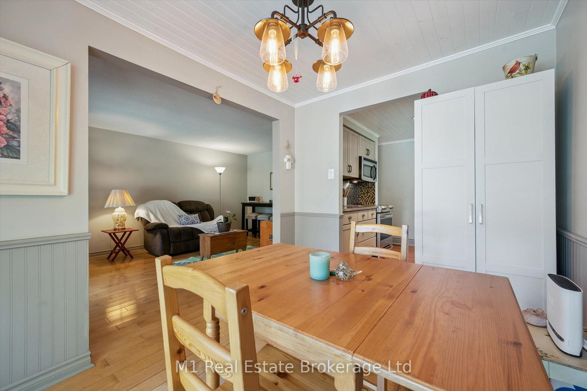 Photo 15 of 567 Willow Road, Guelph, Willow West/Sugarbush/West Acres — HOMEH