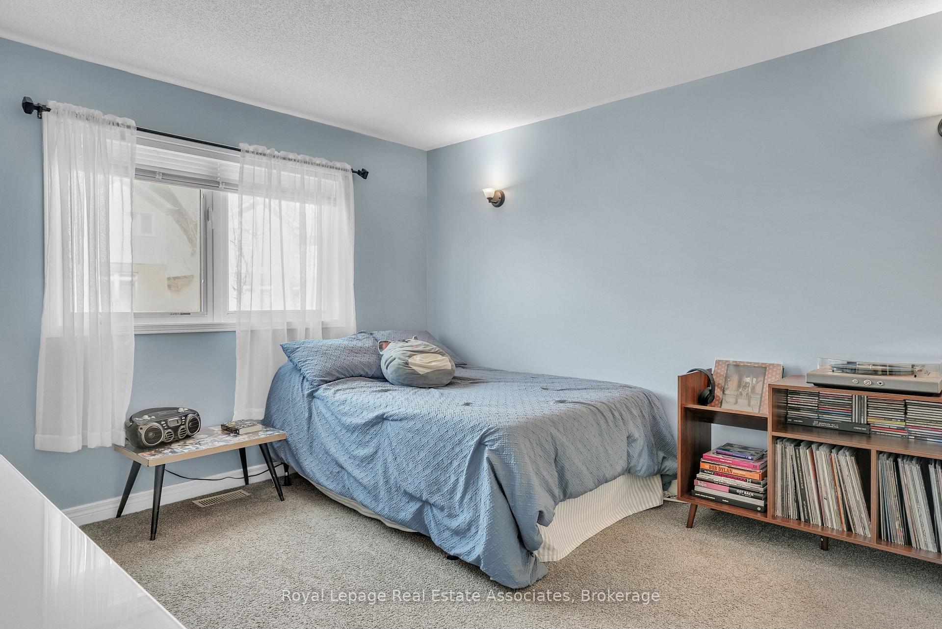 Photo 9 of 1128 Kell Street, Innisfil, Alcona — HOMEH