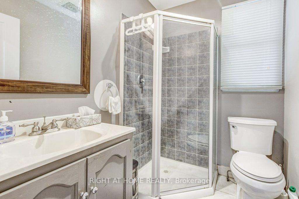 Photo 13 of 63 Kinsey Street, St. Catharines, Western Hill — HOMEH