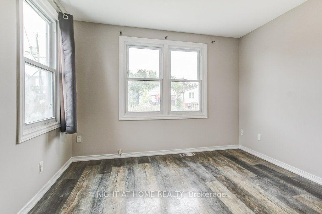 Photo 17 of 63 Kinsey Street, St. Catharines, Western Hill — HOMEH