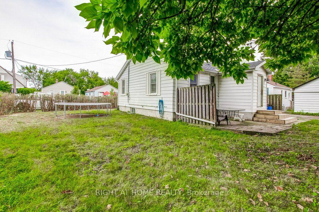 Photo 24 of 63 Kinsey Street, St. Catharines, Western Hill — HOMEH