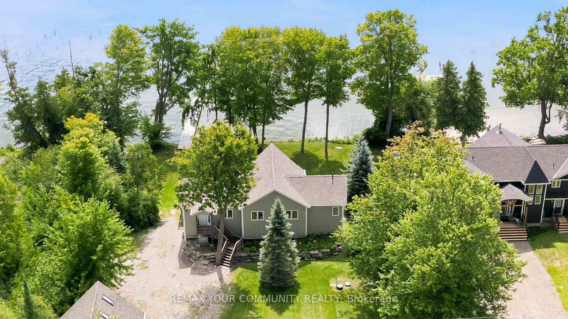 Photo 2 of 386 Bear Road, Georgina Islands, Georgina Island — HOMEH