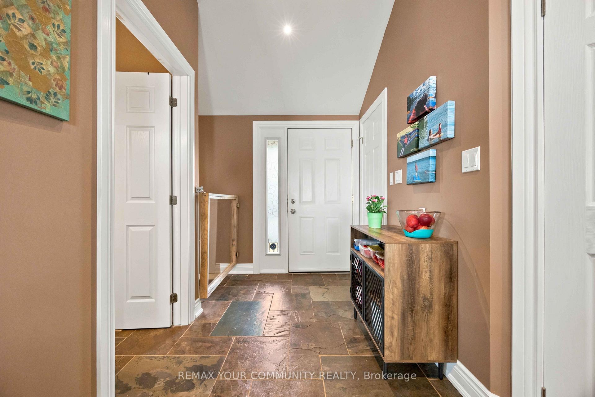 Photo 9 of 386 Bear Road, Georgina Islands, Georgina Island — HOMEH