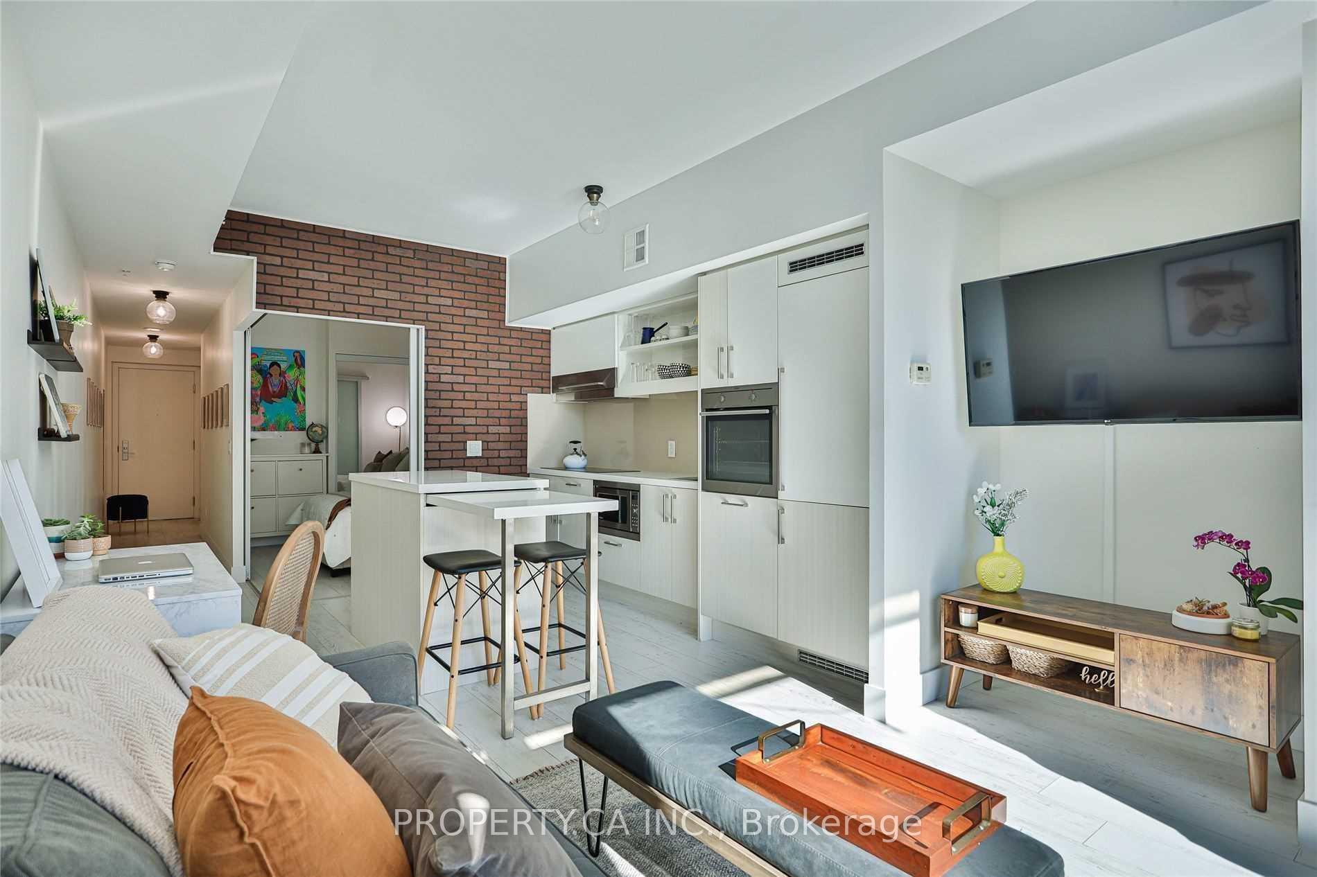 Photo 2 of Unit 401, 39 Sherbourne Street, Toronto, Waterfront Communities — HOMEH