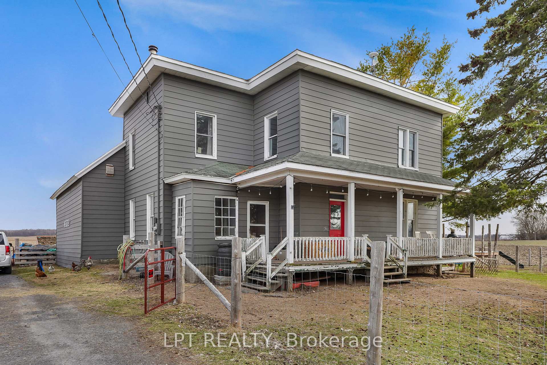 Front of 21630 Laggan-Glenelg Road