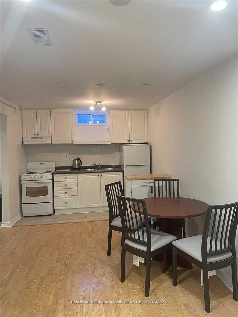 Photo 2 of 34 Maple Sugar Lane, Vaughan, Patterson — HOMEH