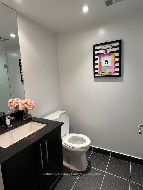 Photo 5 of Unit 1015, 400 Adelaide Street E, Toronto, Moss Park — HOMEH